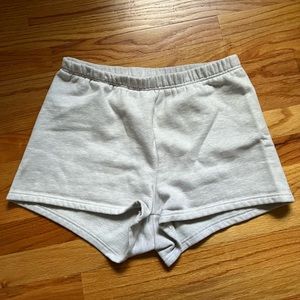 ARITZIA COZY BOYFRIEND SWEATSHORTS